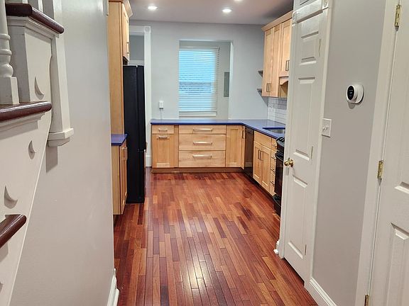 Hallway facing the kitchen