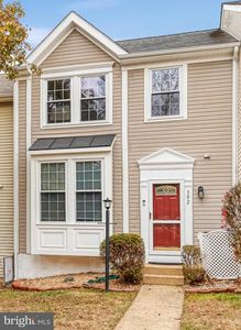 302 Pinnacle Dr, Stafford, VA, 22554
