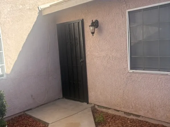 38605 25th St E Unit 3, Palmdale, CA 93550