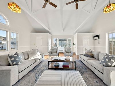 19 Rock Island Rd, Quincy, MA, 02169