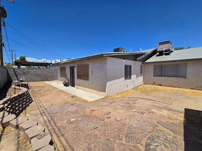 4647 Marnell Dr — Photo 10