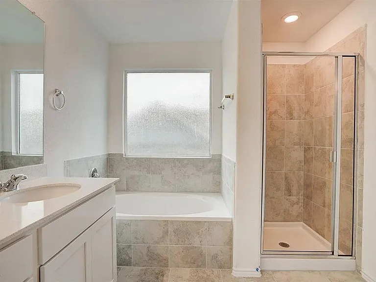 209 Majestic Cedar Dr — Photo 17