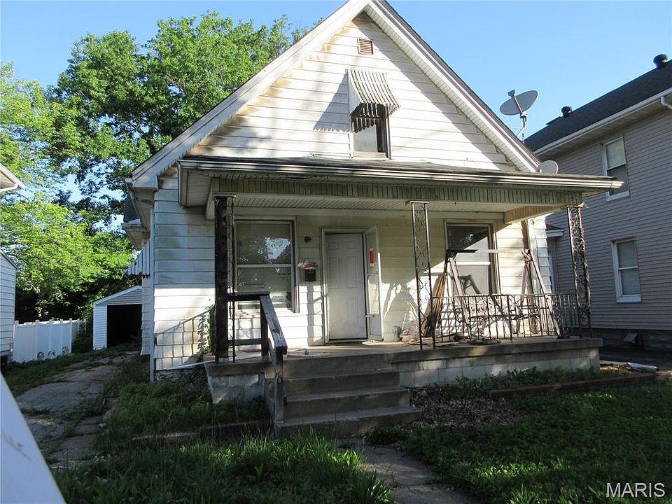 1st image of 2403 Grand Ave