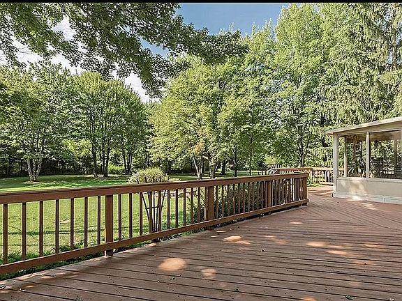 3rd image of 7125 Stacy Ln