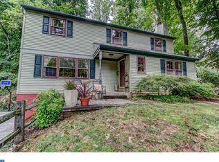74 Oakford Rd, Wayne, PA 19087