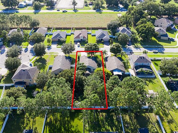 3rd image of 1415 Osprey Hunt Ln