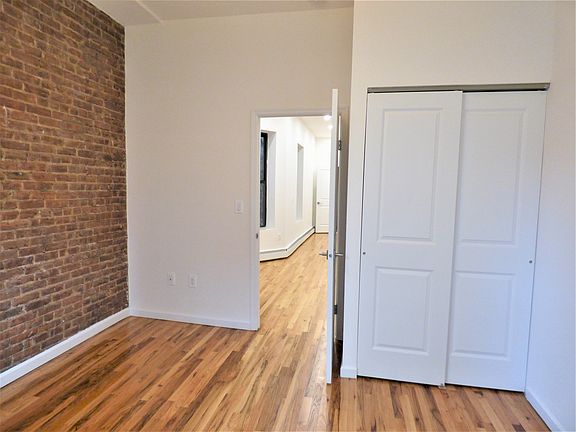 2nd image of 226 E 85th St APT 3B