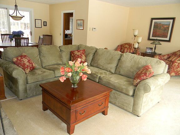 4th image of 10638 Forest Ln