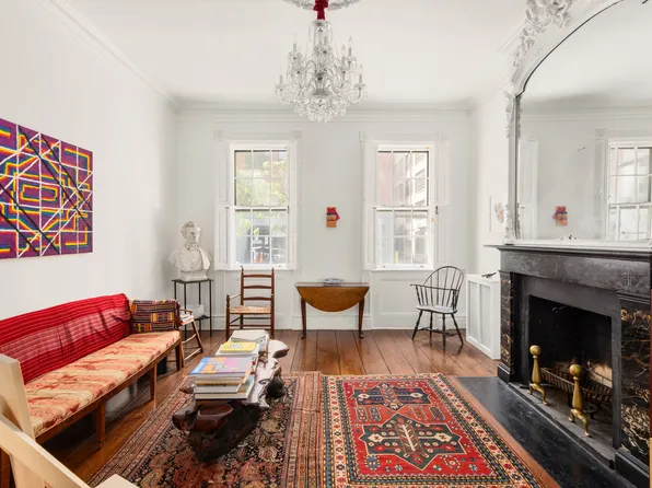 29 Vandam Street HOUSE image 3 of 17