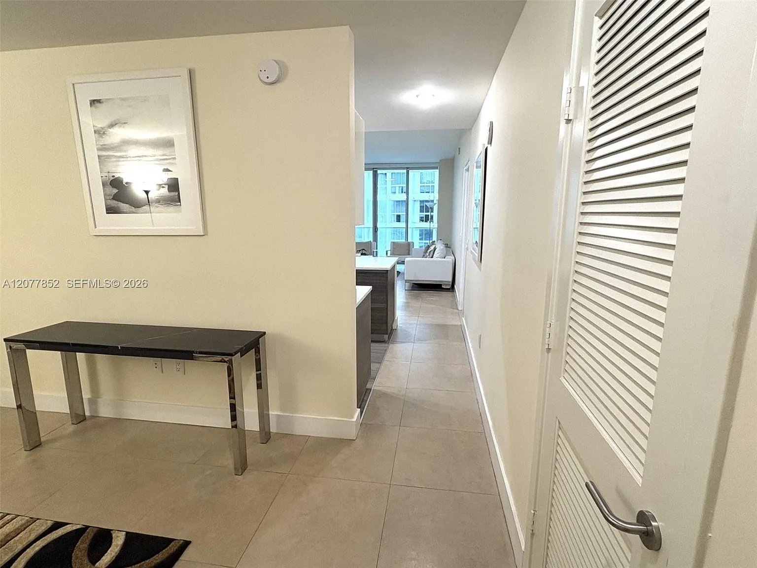 1100 Millecento Residence — Photo 3