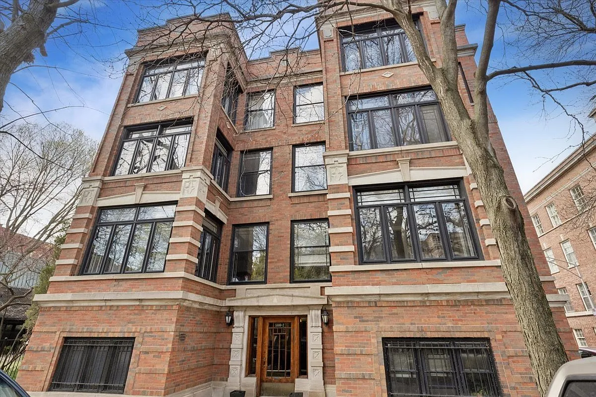 5802 S Blackstone Ave #1 photo 1