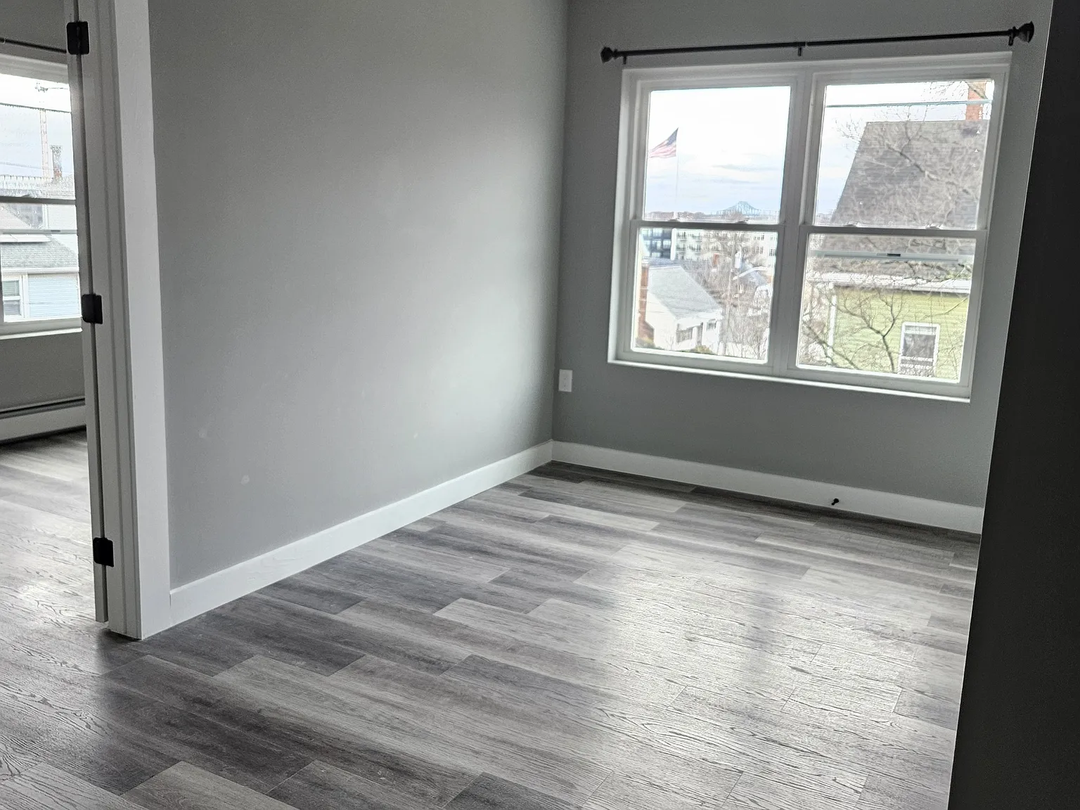 2 bed, 850 sqft, $2,500 — Photo 4