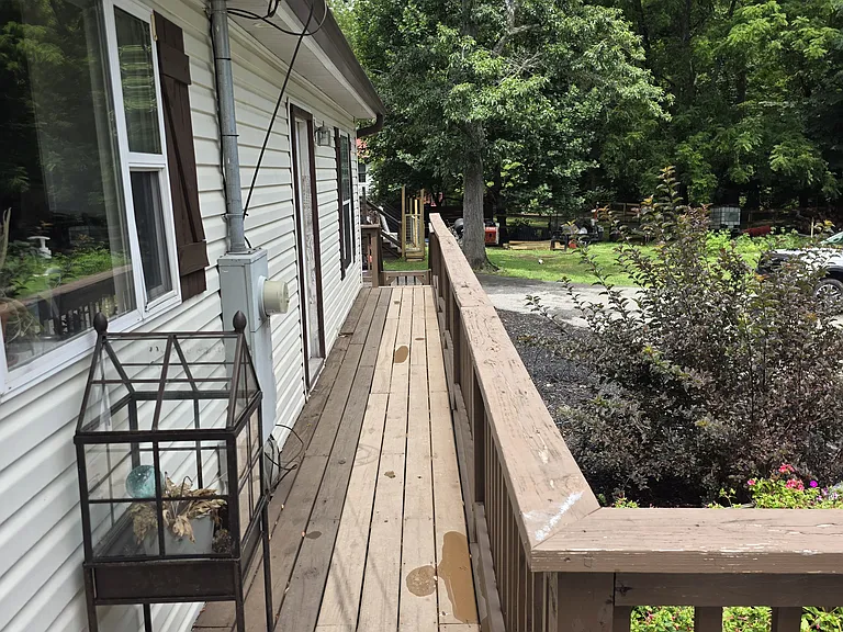 1235 Sulphur Springs Rd — Photo 10