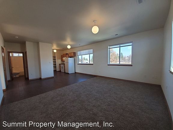 2nd image of 1905 Margaret St #200