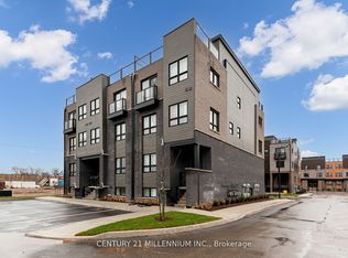 6705 Cropp St #102, Niagara Falls, ON L2E0C1