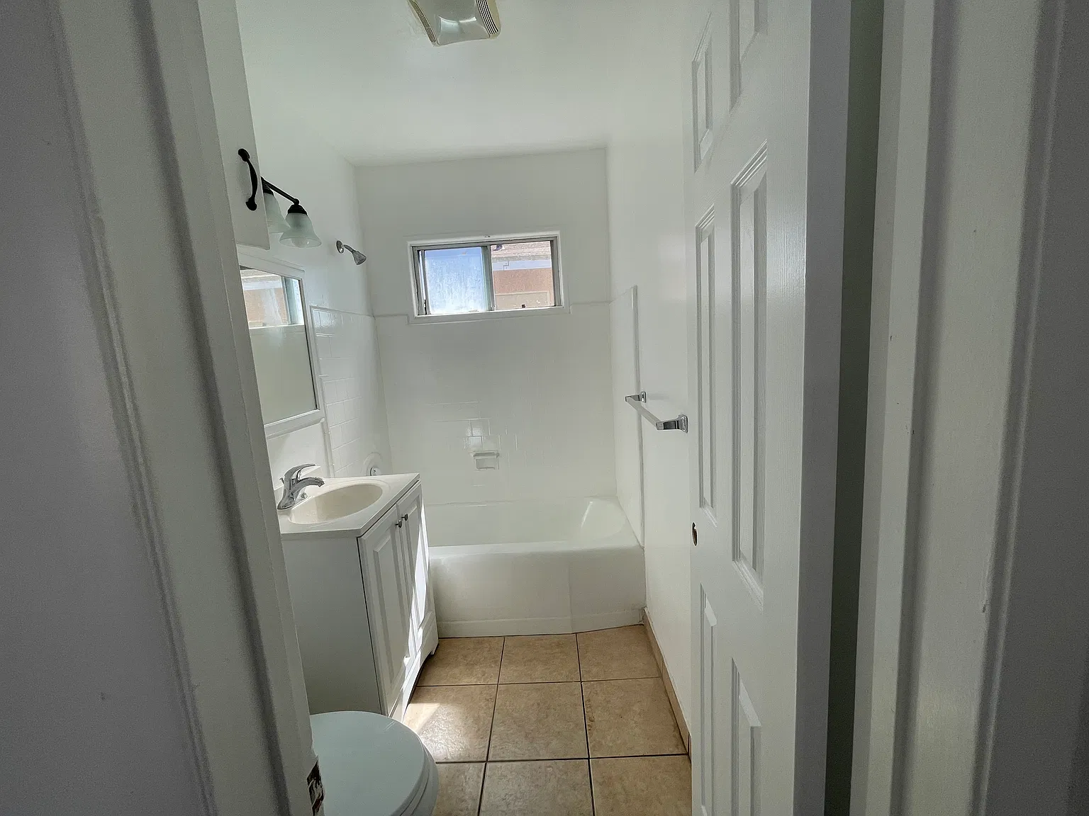 1 bed, $2,200 — Photo 4