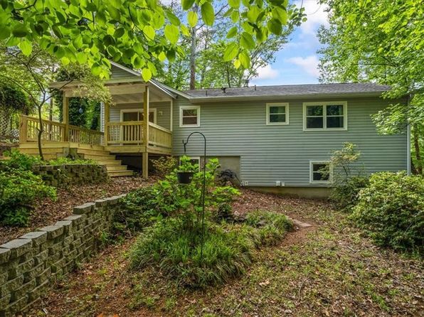 832 Wyntuck Dr NW, Kennesaw, GA 30152