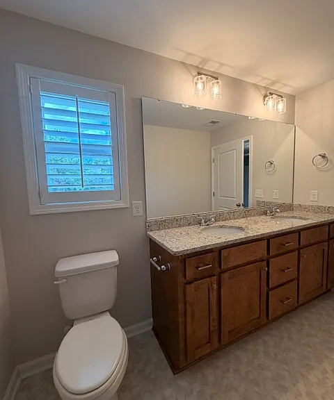 660 Constitution Dr — Photo 17