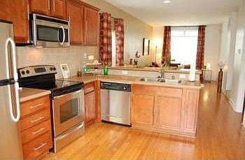 3rd image of 1152 E Beacon Hill Ln