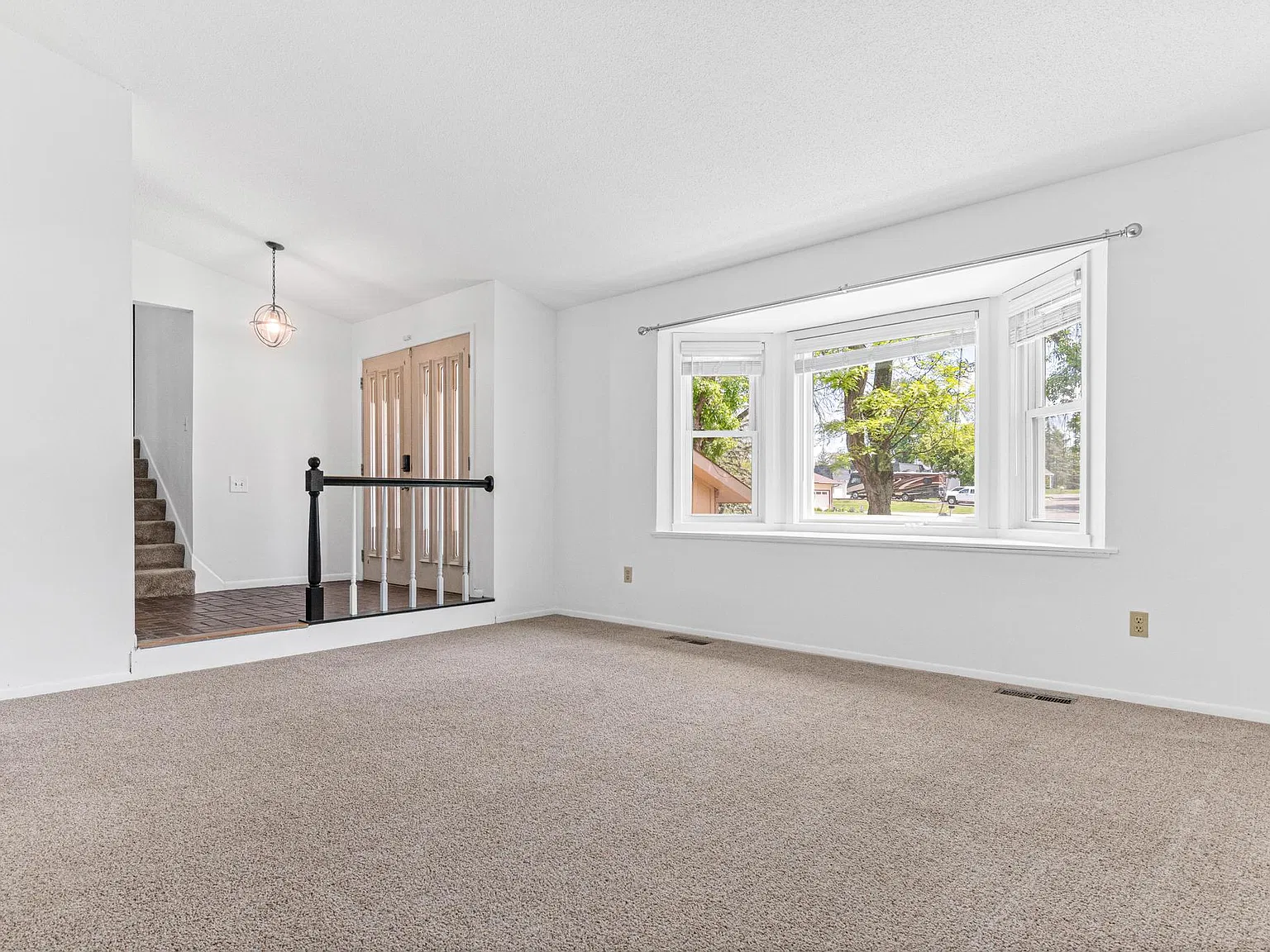 1716 Evergreen Drive - 1 — Photo 4