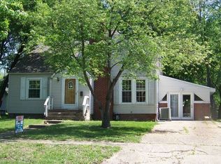 416 N East St, Olney, IL 62450