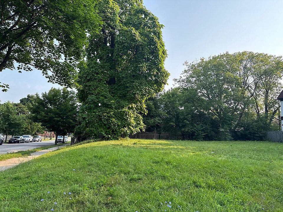 2nd image of 3726 W GARFIELD AVENUE