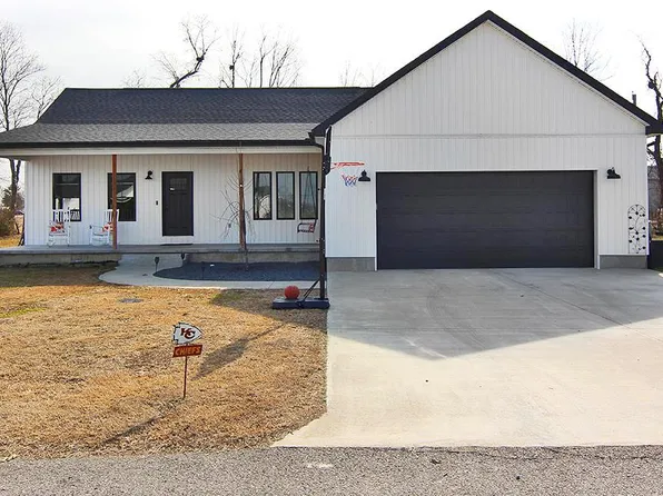 112 Emerald St, Advance, MO 63730