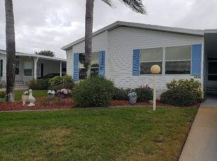 1036 W Lakeview Dr, Sebastian, FL 32958