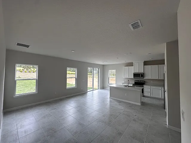 1270 Whispering Ln — Photo 8