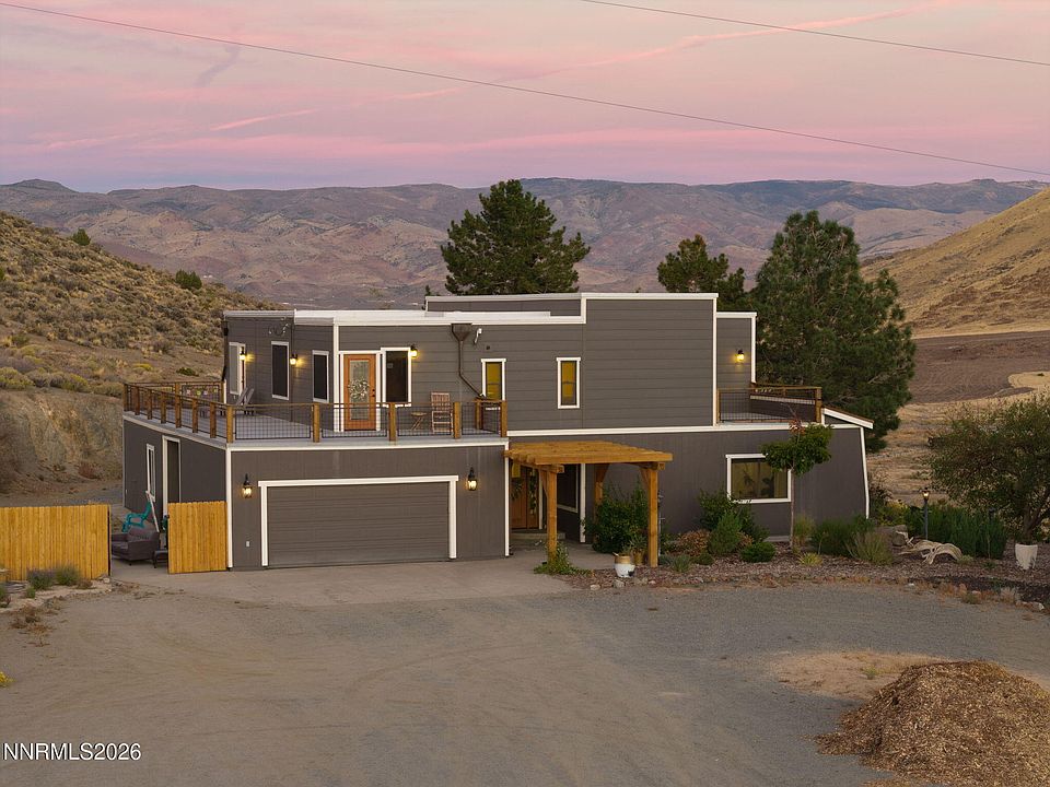 1st image of 15555 Pyramid Way