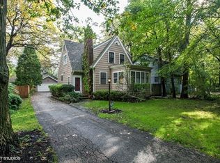 1147 Ridgewood Dr, Highland Park, IL