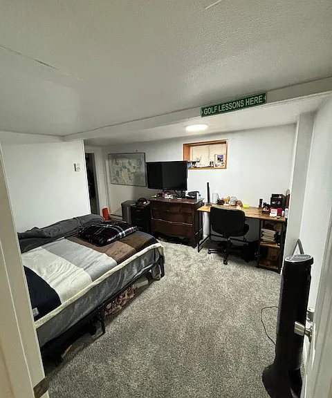 815 College St N — Photo 21