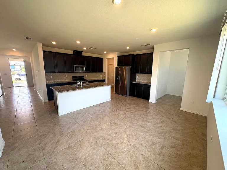 2733 Penrose Ln — Photo 14