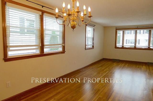 1st image of 41 Desmond St #3