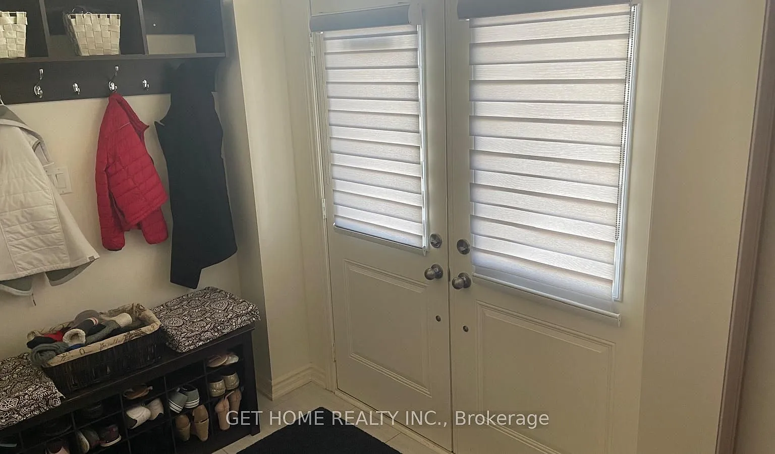 3 bed, $3,200 — Photo 1
