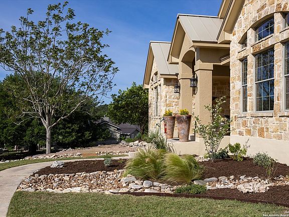 5th image of 108 COTTONTAIL CIR