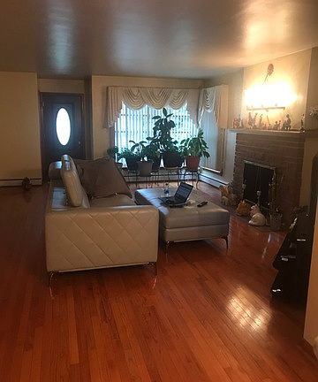 3rd image of 1619 Westchester Blvd