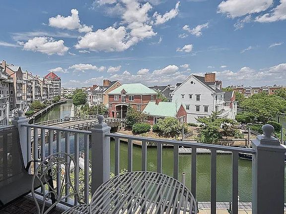 2nd image of 111 Shearwater Ct E APT 34