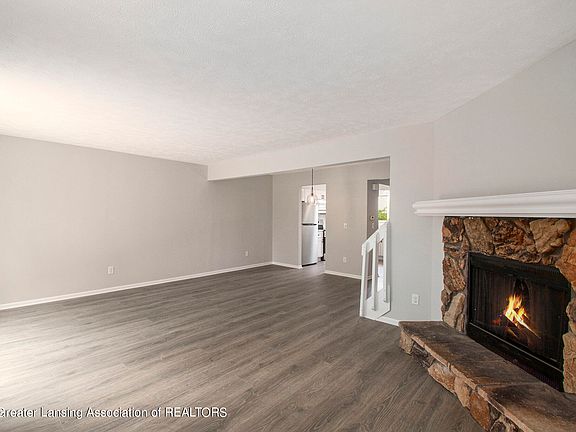 5th image of 907 Registry Dr APT 124