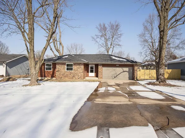 4359 W Weaver Rd, Battlefield, MO 65619