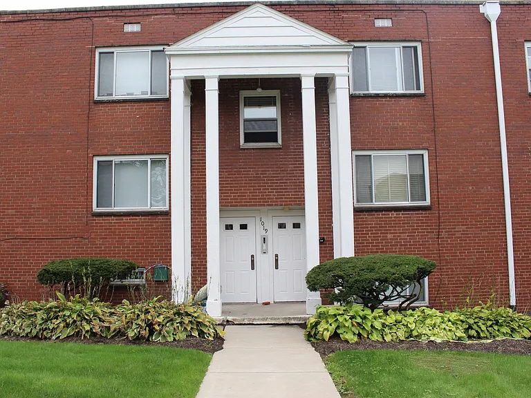 1022 Findley Dr — Photo 9