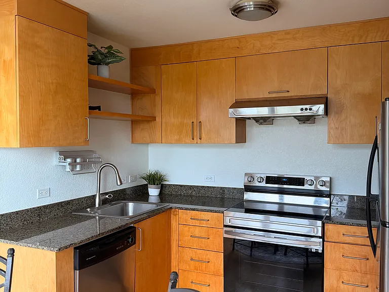 111 SW Harrison St #7H — Photo 9