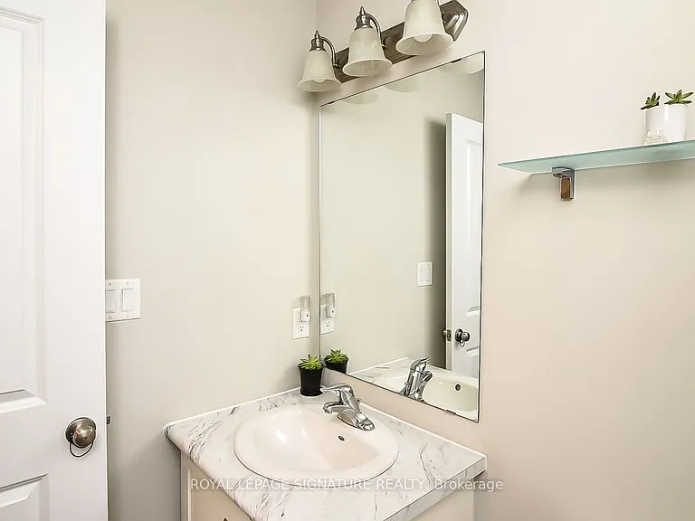 377 Glancaster Rd #53 — Photo 21
