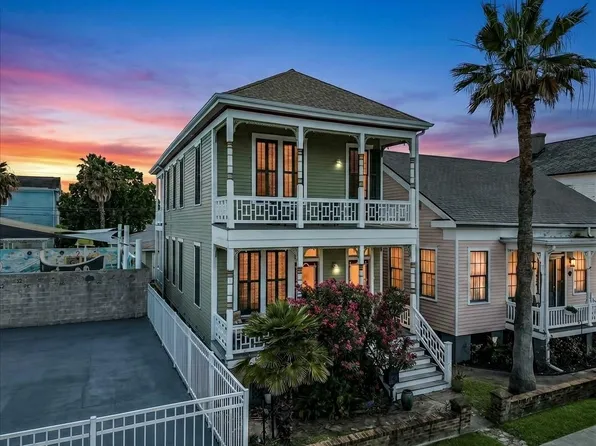 1419 Mechanic St, Galveston, TX 77550