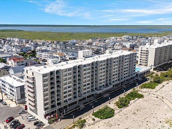 2nd image of 3700 Boardwalk APT 703S