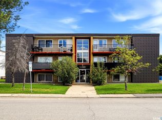 405 Lorne Street N #6, Regina, SK S4R 3B2