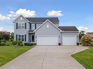 633 Eastpointe Ct, Amherst, OH 44001