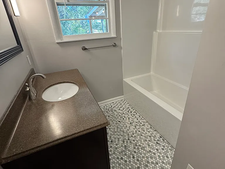 7000 Bonnafair Dr — Photo 11