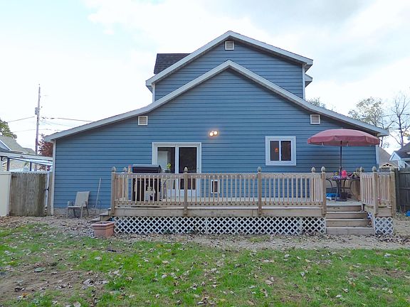 2nd image of 1242 Rose Dr