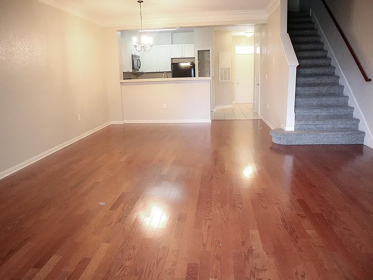 902 Baldwin Rowe Cir #902 — Photo 6